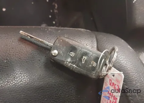 2010 Volkswagen Jetta Limited Edition z USA, uszkodzony, nr VIN 3VWAZ7AJ8AM116603